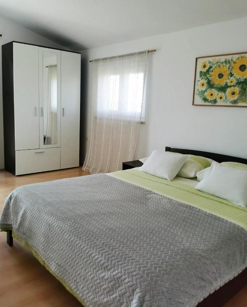 Apartman Skroza Vodice Esterno foto