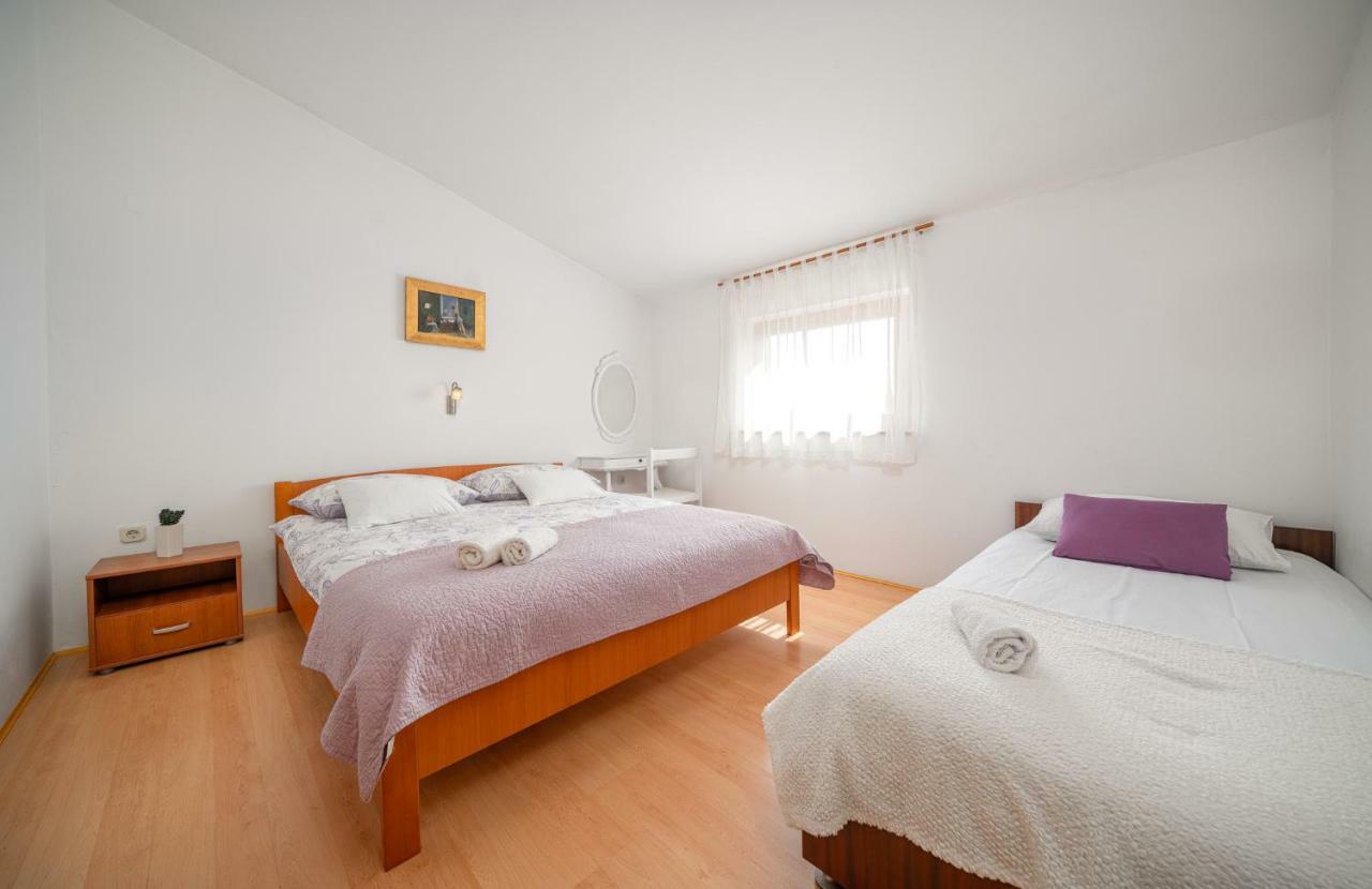 Apartman Skroza Vodice Esterno foto